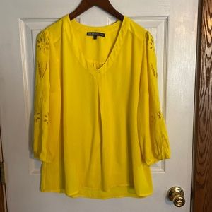 Yellow 3|4 length sleeved blouse. Brixon Ivy large